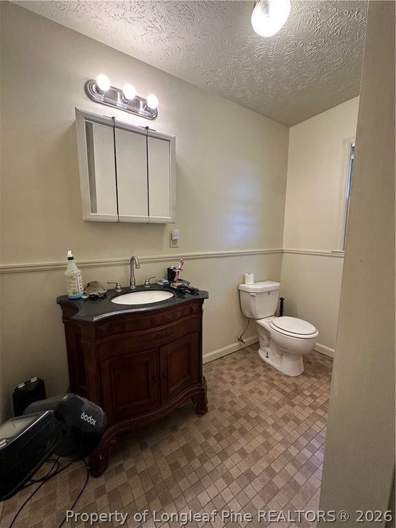 109 W Chestnut Street, Maxton, NC 28364 — photo 18