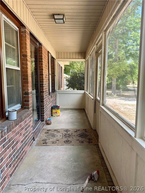 109 W Chestnut Street, Maxton, NC 28364 — photo 3