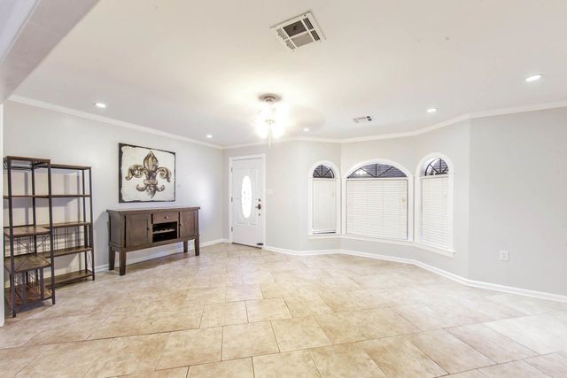 3912 Benton Dr, Bourg, LA 70343