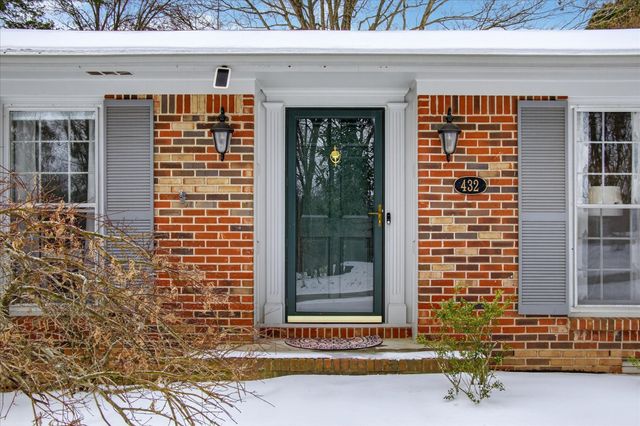 432 Rivermont Dr, Clarksville, TN 37043