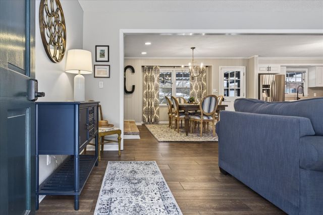 432 Rivermont Dr, Clarksville, TN 37043