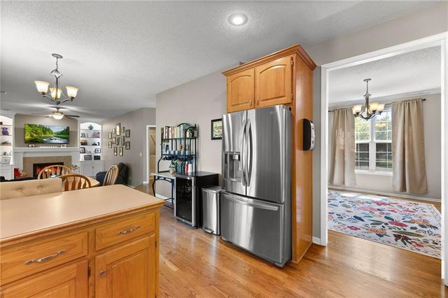 18844 W 160th Terrace, Olathe, KS 66062