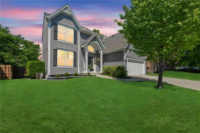 18844 W 160th Terrace, Olathe, KS 66062