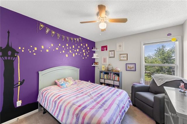 18844 W 160th Terrace, Olathe, KS 66062