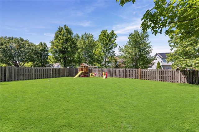 18844 W 160th Terrace, Olathe, KS 66062