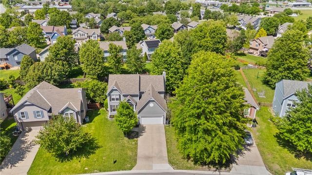18844 W 160th Terrace, Olathe, KS 66062