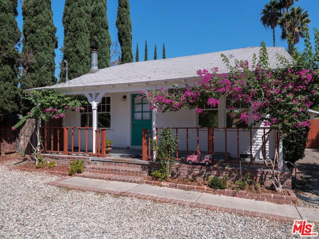 20911 Vose Street, Los Angeles, CA 91303 — exterior