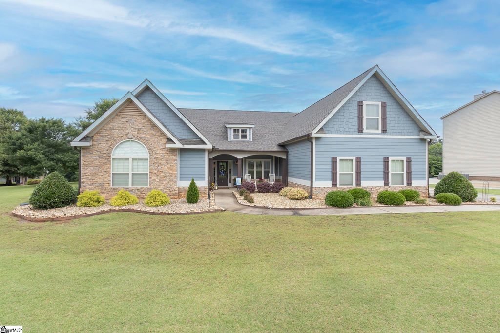 1 Knob Creek Court, Easley, SC 29642