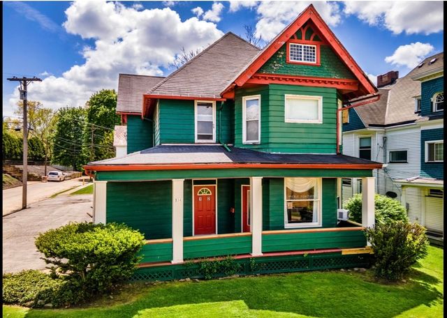 334 E State Street, Sharon, PA 16146