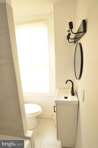 7246 GRAYS AVE, Philadelphia, PA 19142