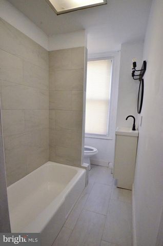 7246 GRAYS AVE, Philadelphia, PA 19142