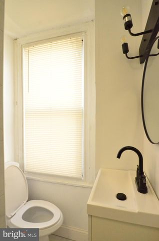 7246 GRAYS AVE, Philadelphia, PA 19142