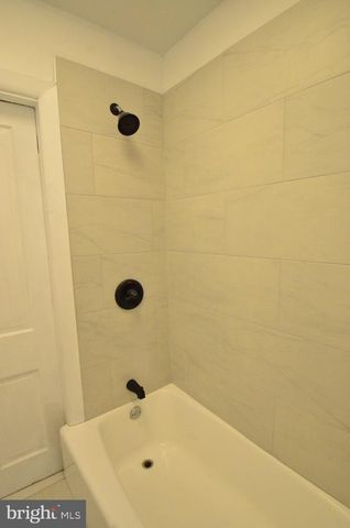 7246 GRAYS AVE, Philadelphia, PA 19142