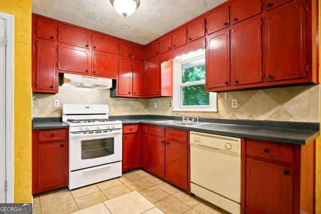 372 Plantation Boulevard, Lawrenceville, GA 30046