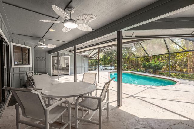 8166 N 155th Place, Palm Beach Gardens, FL 33418