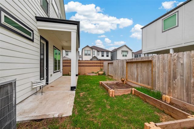 10022 Cloud Mist Drive, Houston, TX 77080