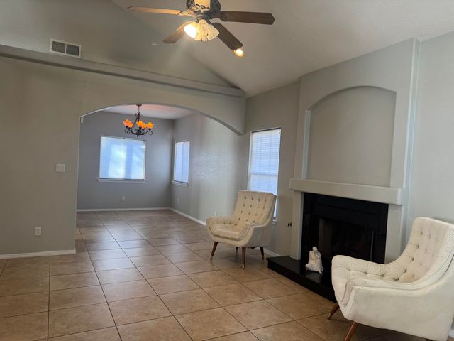 8808 Vallejo Place NE, Albuquerque, NM 87122