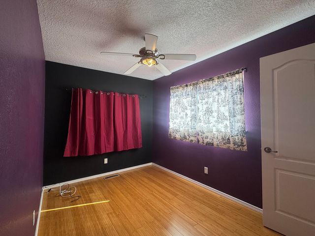 8808 Vallejo Place NE, Albuquerque, NM 87122