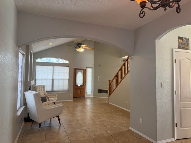 8808 Vallejo Place NE, Albuquerque, NM 87122