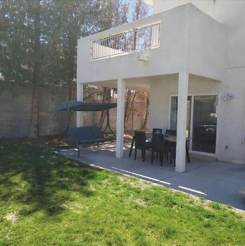 8808 Vallejo Place NE, Albuquerque, NM 87122