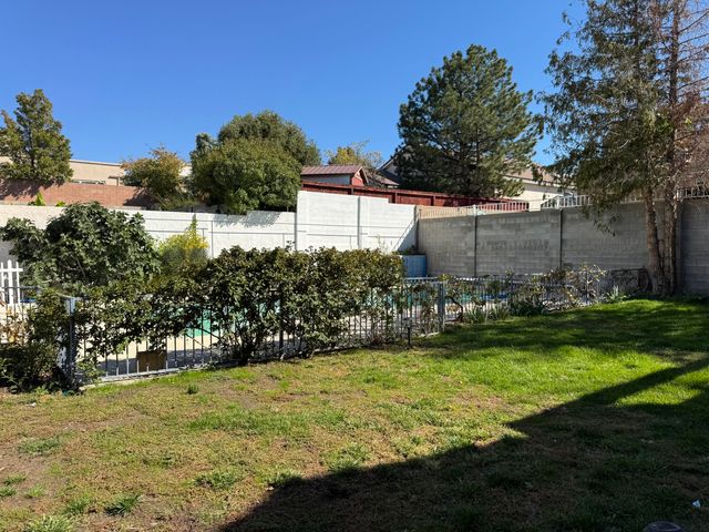 8808 Vallejo Place NE, Albuquerque, NM 87122