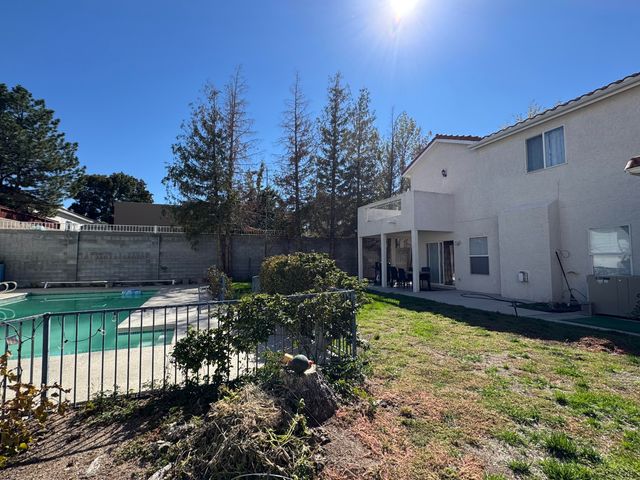8808 Vallejo Place NE, Albuquerque, NM 87122