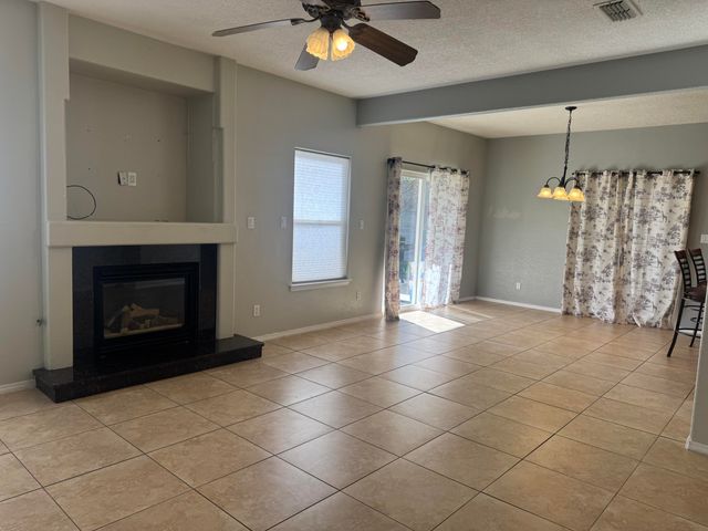 8808 Vallejo Place NE, Albuquerque, NM 87122