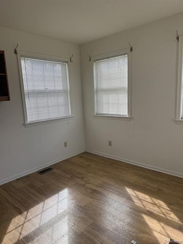 591 Gregory Drive, Lapeer, MI 48446