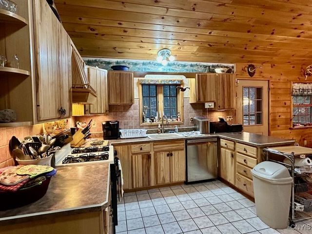 657 County Route 48, Albion, NY 13302