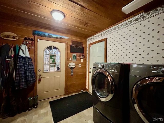 657 County Route 48, Albion, NY 13302