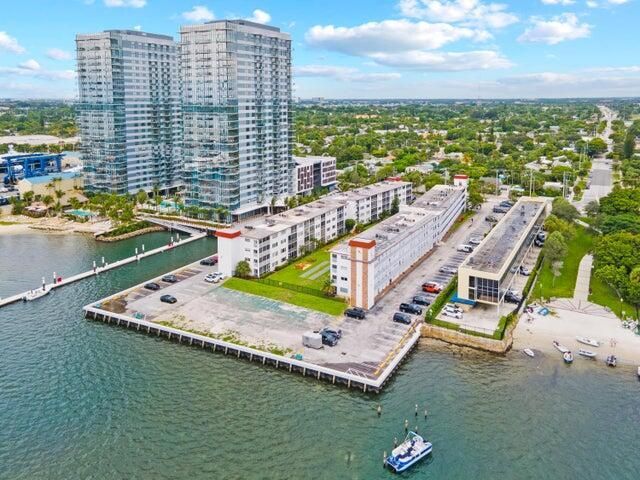 4500 N Flagler Drive D6, West Palm Beach, FL 33407