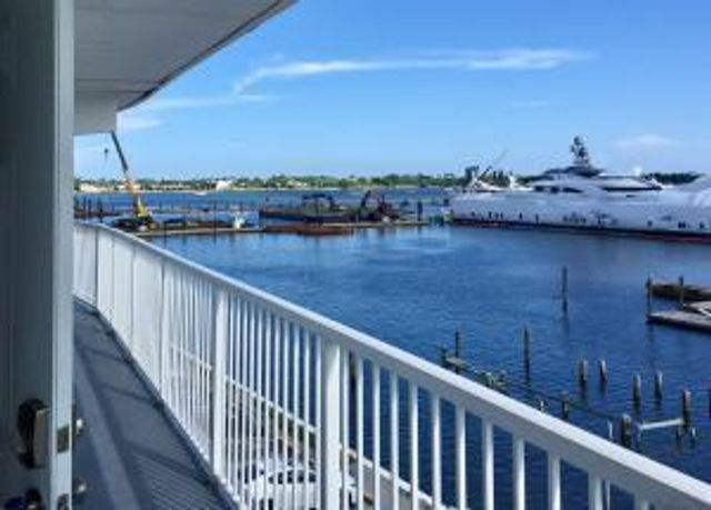 4500 N Flagler Drive D6, West Palm Beach, FL 33407