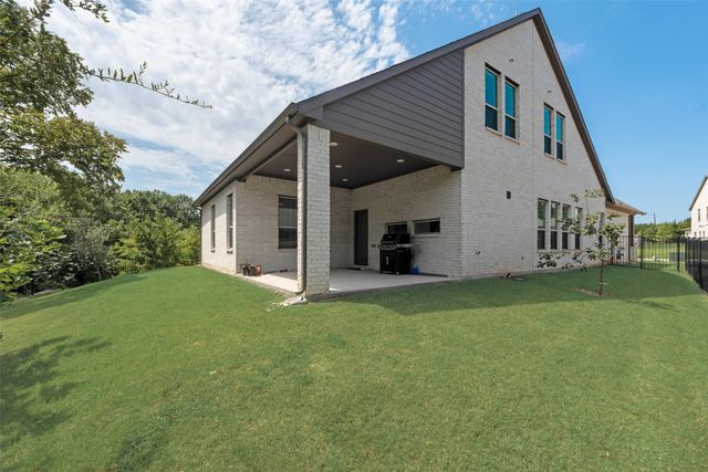 558 Torrey Pines Circle, Heath, TX 75032