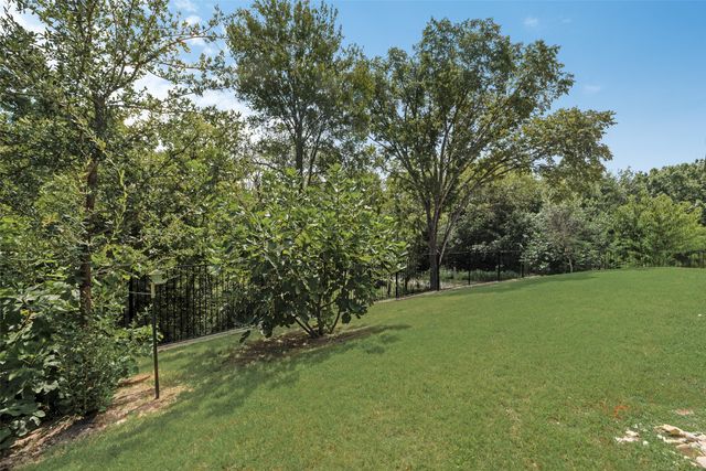 558 Torrey Pines Circle, Heath, TX 75032