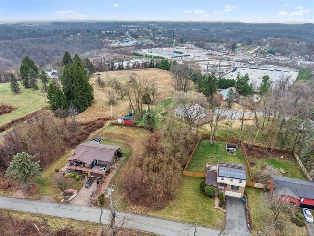 1810 Naser Rd, N Versailles, PA 15137