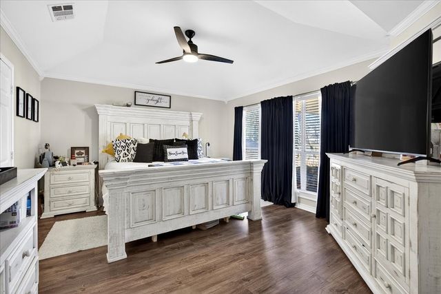 101 Idlewood Road, Enchanted Oaks, TX 75156