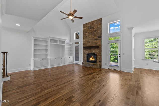 8601 Mangum Hollow Drive, Wake Forest, NC 27587