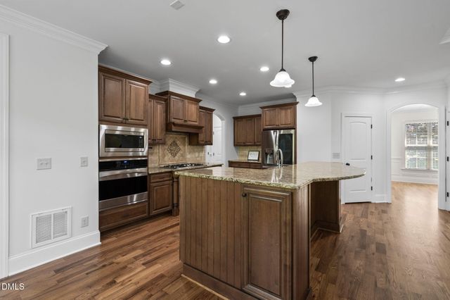 8601 Mangum Hollow Drive, Wake Forest, NC 27587