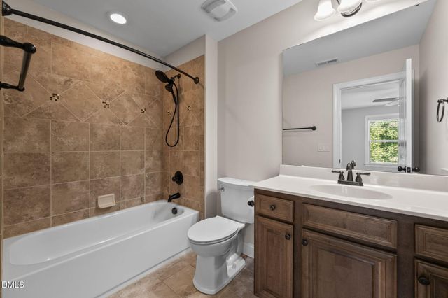 8601 Mangum Hollow Drive, Wake Forest, NC 27587
