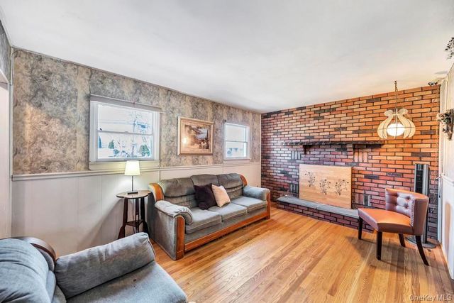 114 Norman Drive, Bohemia, NY 11716