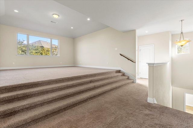 207 Coopers Crown LN, Austin, TX 78738