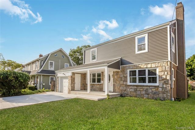 35 Park Boulevard, Malverne, NY 11565
