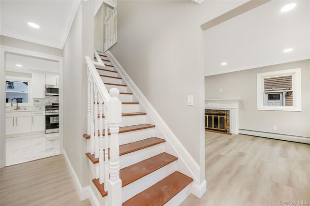 35 Park Boulevard, Malverne, NY 11565