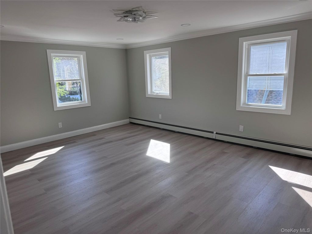 35 Park Boulevard, Malverne, NY 11565 — photo 4