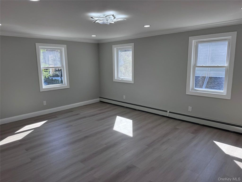 35 Park Boulevard, Malverne, NY 11565 — photo 5