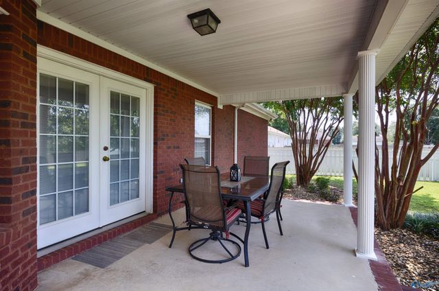 1702 Bellview Drive, Athens, AL 35611