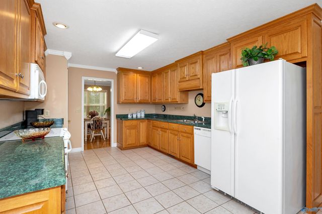1702 Bellview Drive, Athens, AL 35611