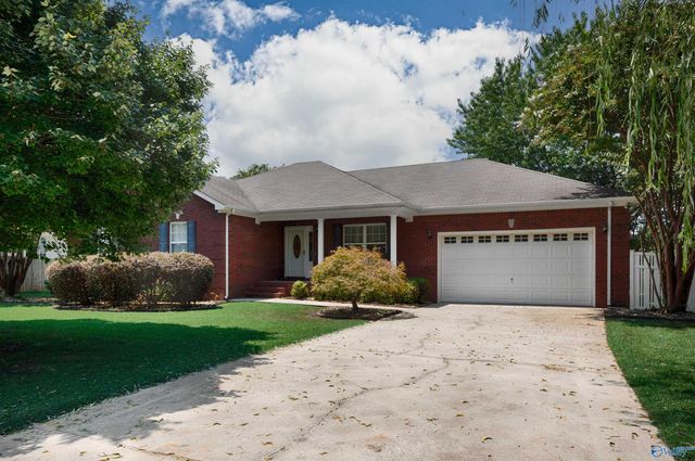 1702 Bellview Drive, Athens, AL 35611