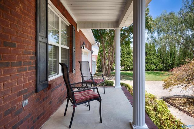 1702 Bellview Drive, Athens, AL 35611