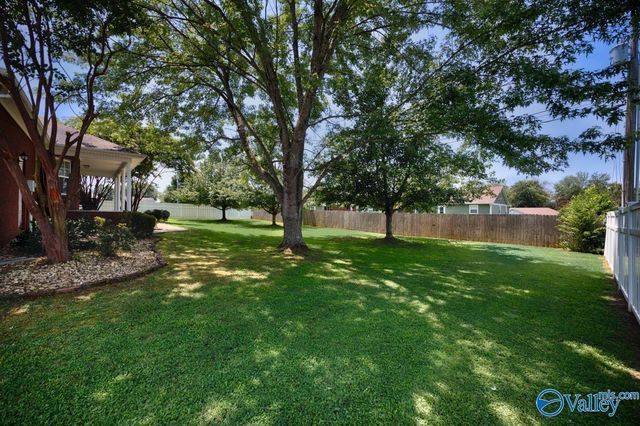 1702 Bellview Drive, Athens, AL 35611